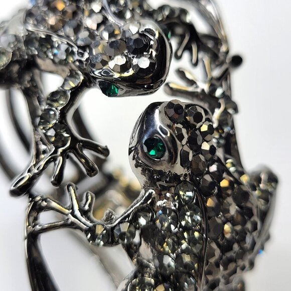 Hematite Rhinestone Frog Lovers Cuff Bracelet - Picture 12 of 16